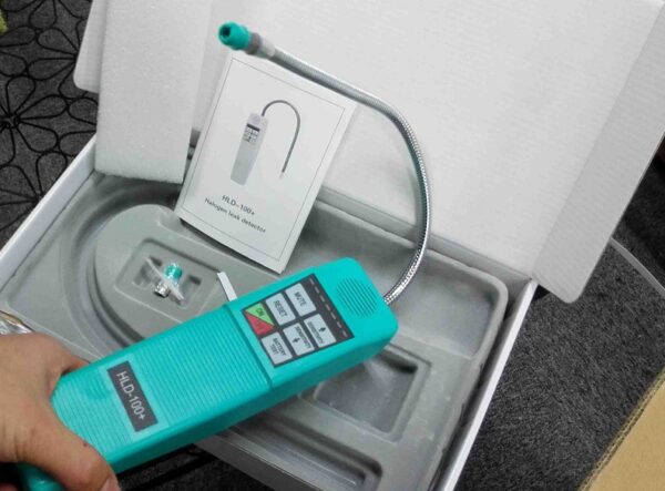 HDL100 refrigerant leak detector 2